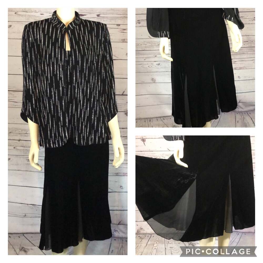 NWT J.H. Collectibles velvet maxi formal black skirt size 14